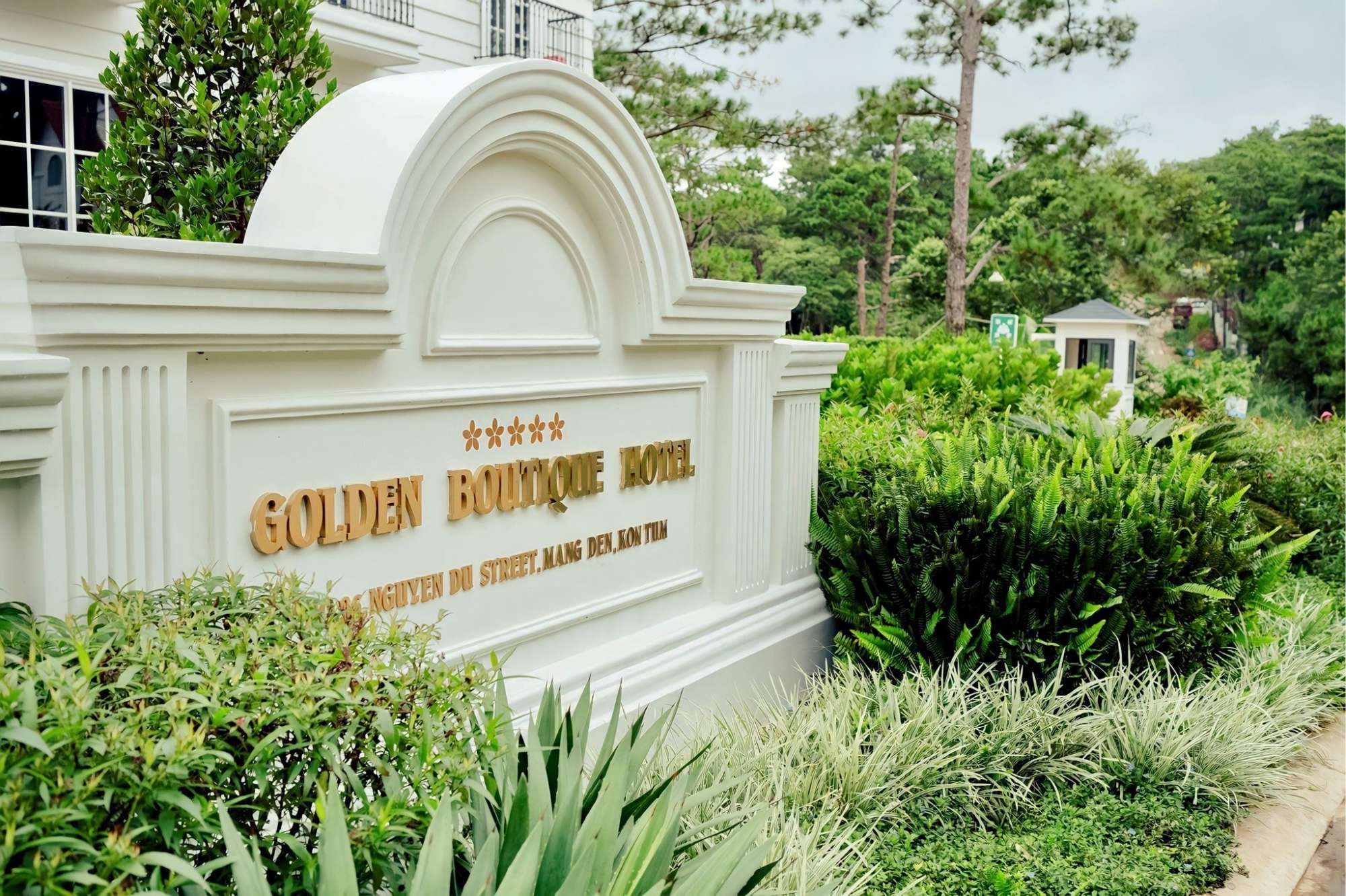 Golden Boutique Hotel Măng Đen - Nụ hôn kiểu Pháp trên môi nàng Á Đông