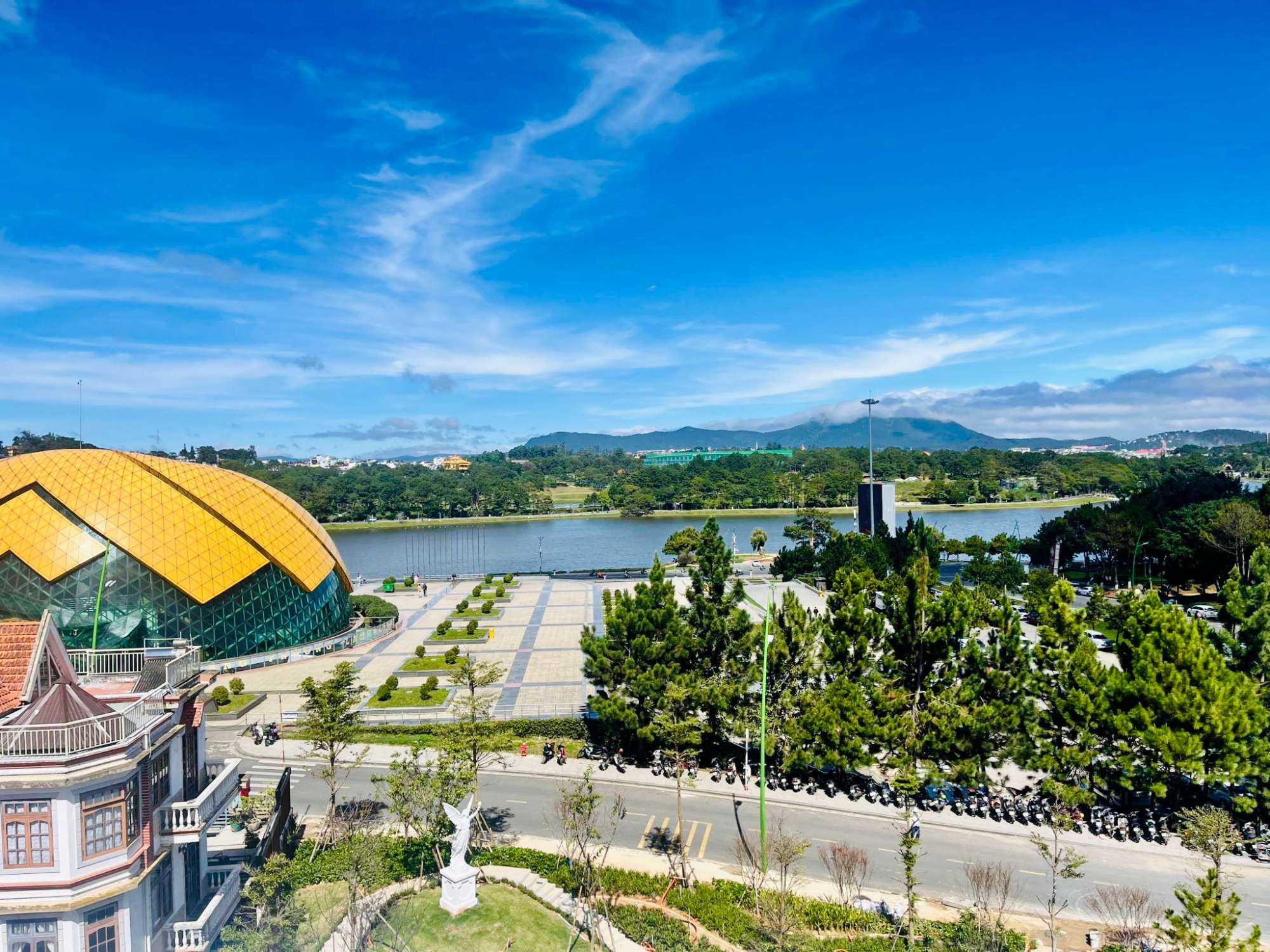 Golden Imperial Hotel Đà Lạt – Trải nghiệm hoàng gia giữa thành phố sương mờ</p>